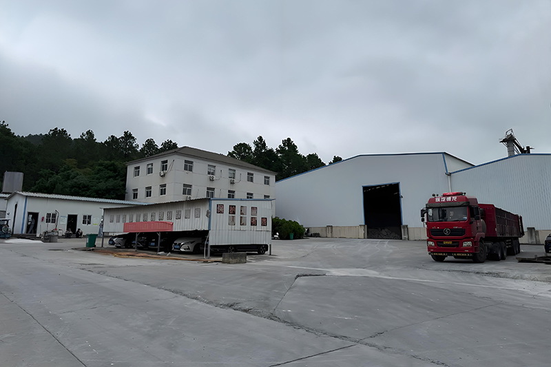 恒峰碳酸钙厂区环境